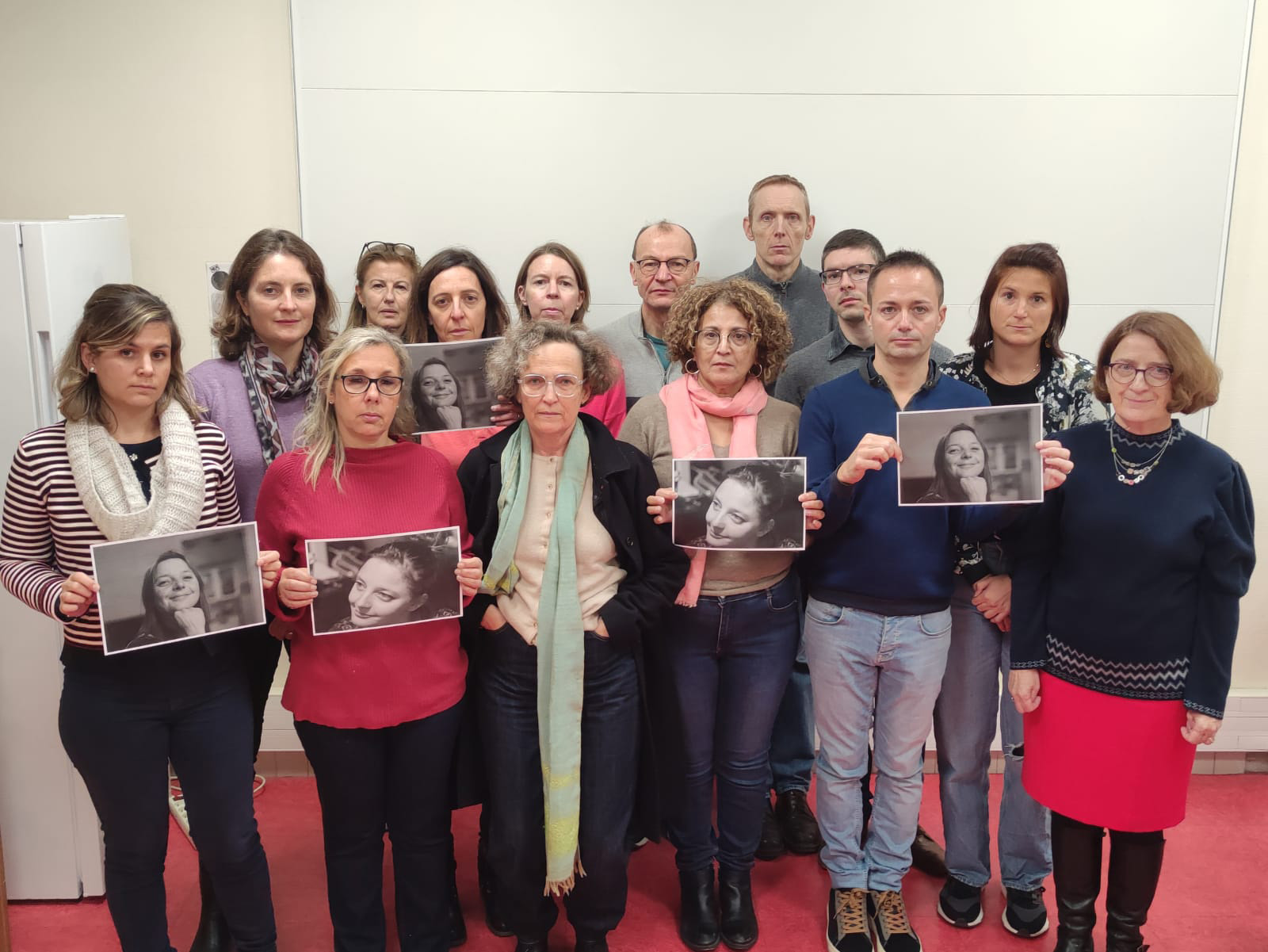 Amis et collègues de Cécile Kohler, otage d'État en Iran